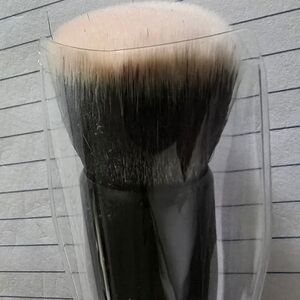 IL Makiage Blending Brush